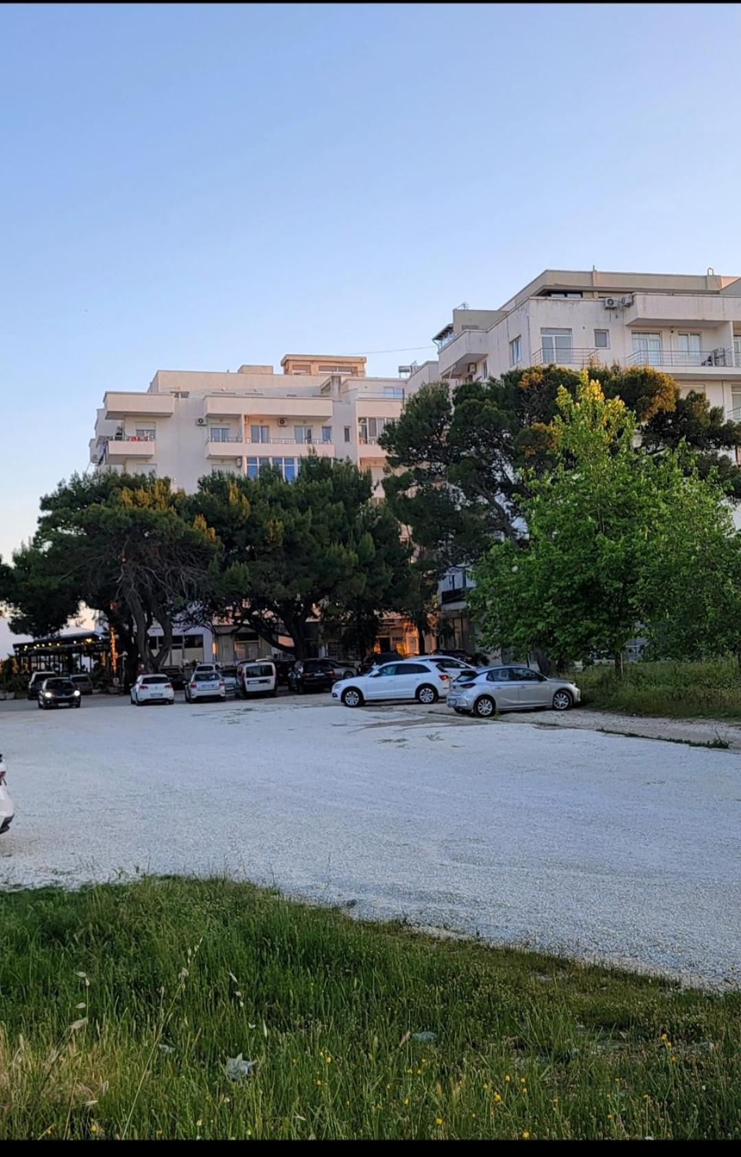 Antea Apartment 3 Vlorë Exterior foto